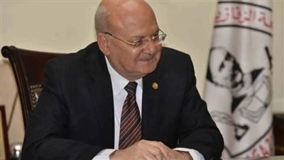 وزير التموين ومحافظ الشرقية يشيعون جثمان رئيس جامعة الزقازيق الأسبق