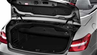 ضبط المتسللين داخل شنط السيارات بنادي سموحة