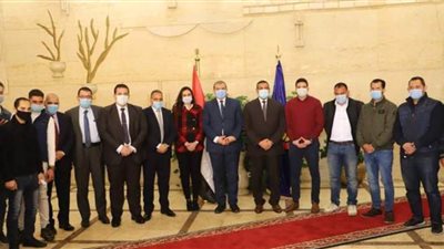 سعفان ومحافظ البحيرة يفتتحان دورة 