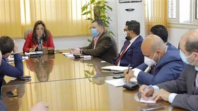 محافظ دمياط تبحث ملفات محطات التقوية لشركات الاتصالات