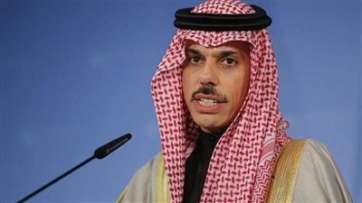  وزير الخارجية السعودي يتلقى اتصالاً هاتفياً من وزير خارجية المالديف