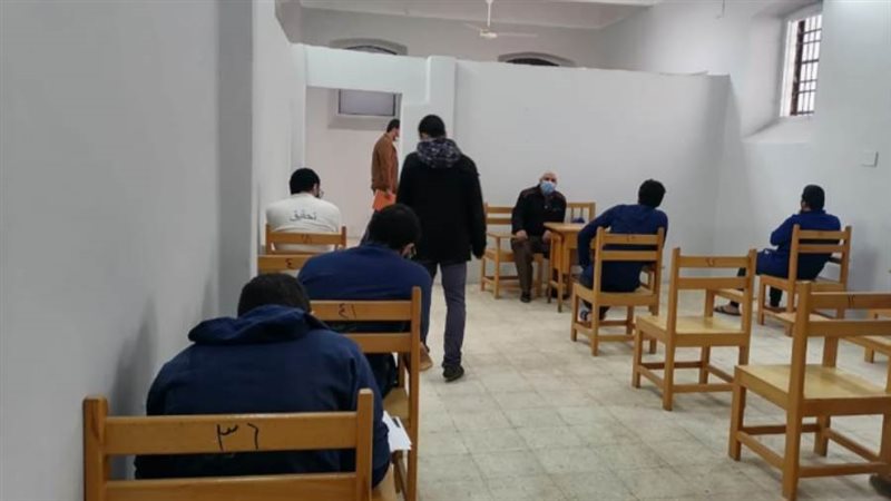 نزلاء السجون