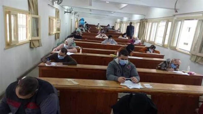 امتحانات الفصل الدراسي