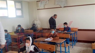 نور الدين: يشيد بتطبيق الإجراءات الاحترازية بالمدارس