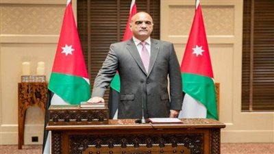 وزراء الحكومة الأردنية يقدمون استقالاتهم تمهيدا لتعديل وزاري