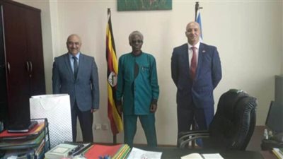 سفير مصر في كمبالا يبحث مع وزير الأمن الأوغندي تعزيز التعاون