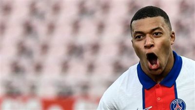 فينجر يصف مبابي: مثال يُحتذى به وهناك أوجه تشابه مع بيليه