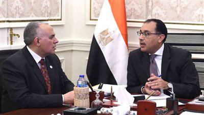 “مدبولي” يبحث مع “عبدالعاطي” ملفات ومشروعات الموارد المائية والري 