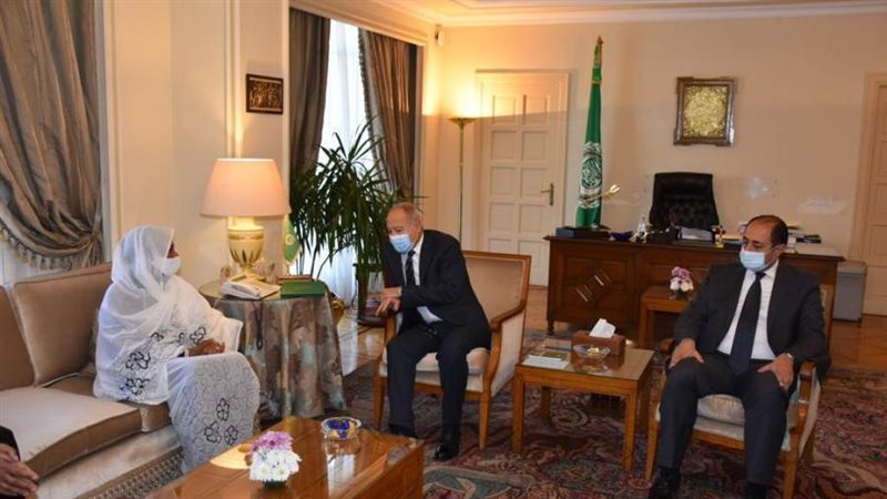 ابو الغيط مع وزيرة