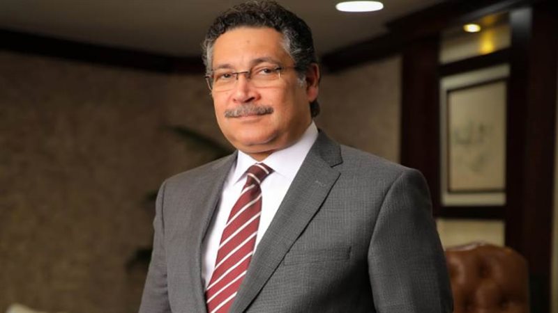 حسن غانم رئيس بنك