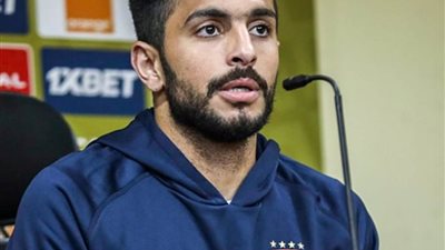 أيمن أشرف مدافع الأهلي: قادرون على تحقيق نتيجة إيجابية أمام 