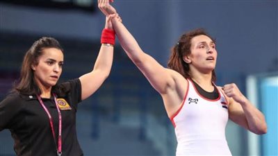سمر حمزة تتوج بفضية -76 كجم ببطولة روما للمصارعة