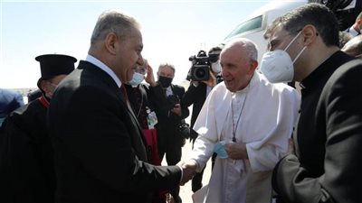 بابا الفاتيكان يصل إلى مدينة 