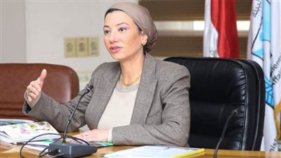 وزيرة البيئة: حريصون على الترويج للسياحة البيئية وما تزخر به مصر من كنوز وتراث طبيعى متميز