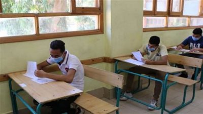 انتظام امتحانات الصف الثاني الثانوي وبدء امتحانات الشهادة الإعدادية