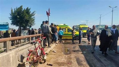  مصرع وإصابة 16 شخصًا فى حادث تصادم بالطريق الزراعى بالبحيرة (صور)