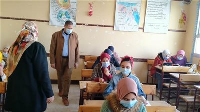 ٣٤٣٧٧ طالبا بالصف الأول الثانوي يؤدون امتحانات 