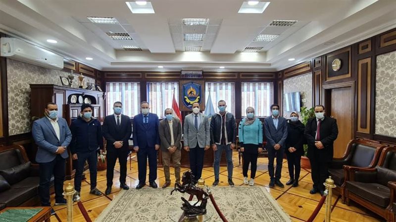 رئيس جامعة دمنهور