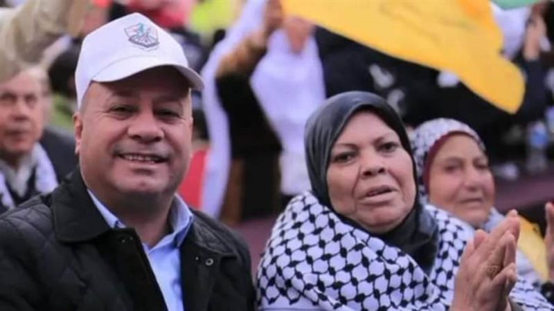 ابو هولي مع امراة