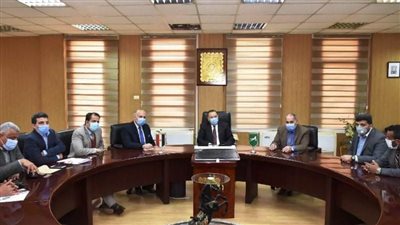 محافظ الشرقية ورئيس جهاز تنمية التجارة يبحثان سبل إقامة مشروع استثماري