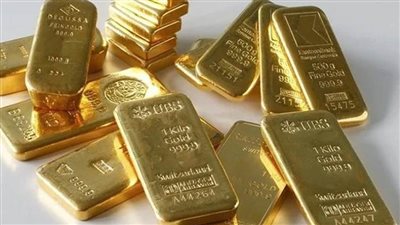 الذهب يقفز أكثر من 2% مع تراجع عوائد سندات الخزانة الأمريكية والدولار