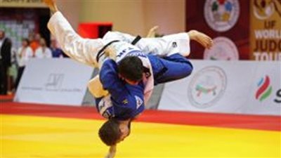 كارولينا بليسكوفا تصعد إلى دور الـ 16 من 