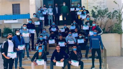 جامعة الوادي الجديد تكرم المشاركين في تدريب مجابهة الأزمات 