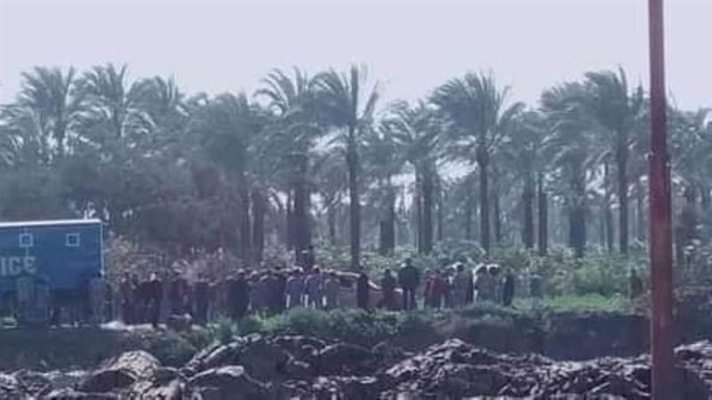 المتهمون يمثلون الجريمة