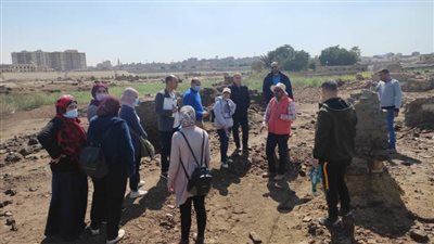 بدء أول مدرسة حفائر لمفتشي الآثار بمدينة الفسطاط الأثرية
