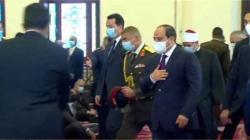الرئيس السيسي يؤدي