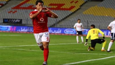 عمرو جمال يقود هجوم الأهلي في القمة 112