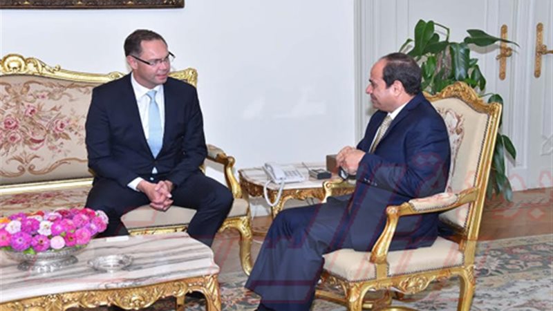 الرئيس السيسي يستقبل