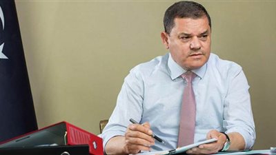 رئيس الحكومة الليبية يقرر إيقاف حركة حسابات الصناديق الاستثمارية والشركات التابعة لها