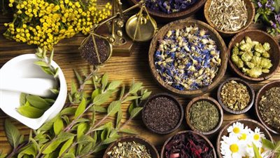 نيجيريا: أكاديميون يحثون المواطنين على العودة للطب البديل