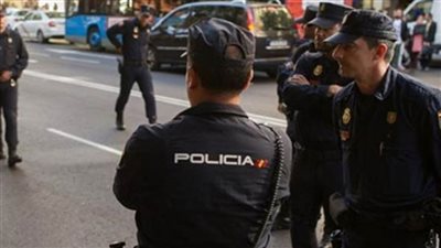 الشرطة الإسبانية تعتقل 12 شخصًا وتفكك أكبر عصابة للاتجار بالمخدرات في مدريد