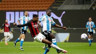 نابولي يضرب ميلان في غياب السلطان بالدوري الإيطالي