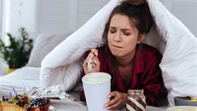 دراسة: ارتفاع معدل اضطرابات الأكل أثناء فترة الإغلاق بسبب 