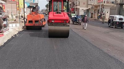 استكمال مشروعات الصرف ورصف الطرق بكفر الشيخ
