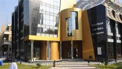 أندية الدوري الممتاز تطالب اتحاد الكرة بعقد اجتماع مع الشركة الراعية