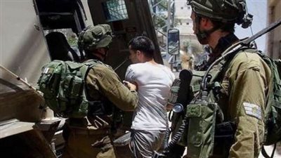 الاحتلال الإسرائيلي يعتقل 7 فلسطينيين بالضفة الغربية