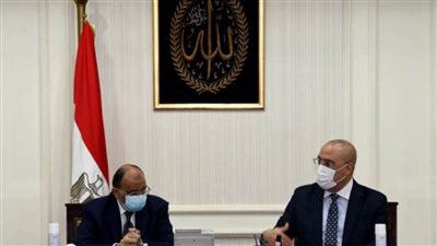 وزيرا الإسكان والتنمية المحلية يناقشان مسودة الصيغة النهائية للاشتراطات البنائية للمدن