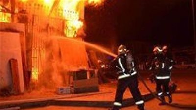 ندب الأدلة الجنائية لمعاينة حريق بمحل في الإسكندرية