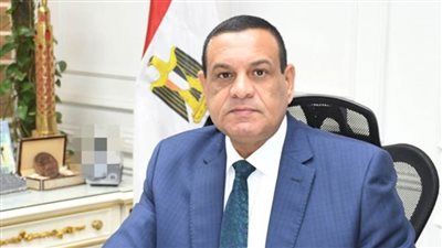 محافظ البحيرة: 