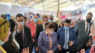 افتتاح معرض للمنتجات اليدوية بمشاركة أكثر من 40 عارضًا بالإسكندرية