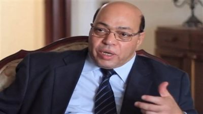 رئيس جامعة القاهرة ينعى الدكتور شاكر عبد الحميد وزير الثقافة الأسبق