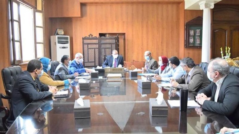 أثناء الاجتماع