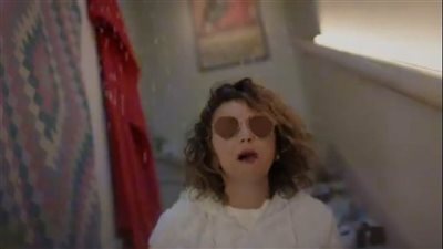 علا رشدي تنشر كواليس أغنية أنا عايزة هدنة بمناسبة عيد الأم (فيديو)