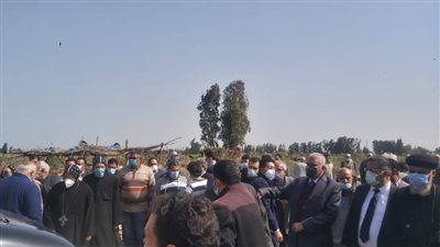 تشييع جثمان الفنان التشكيلي عادل نصيف من مسقط رأسه بالبحيرة