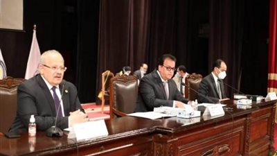 وزير التعليم العالي: الالتزام بالبداية الجادة للفصل الدراسي الثاني وتطبيق نظام التعليم الهجين