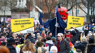تظاهر أكثر من 20 ألف متظاهر في ألمانيا ضد إجراءات كورونا